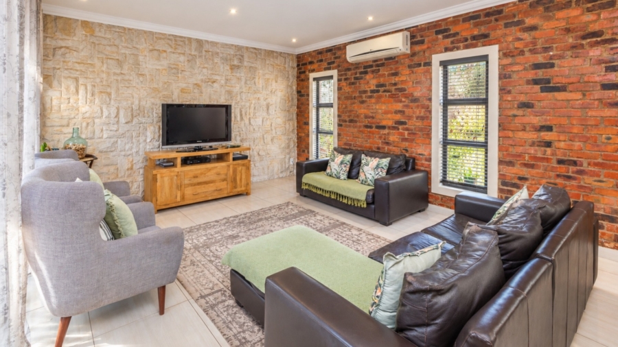 5 Bedroom Property for Sale in Xanadu Nature Estate North West